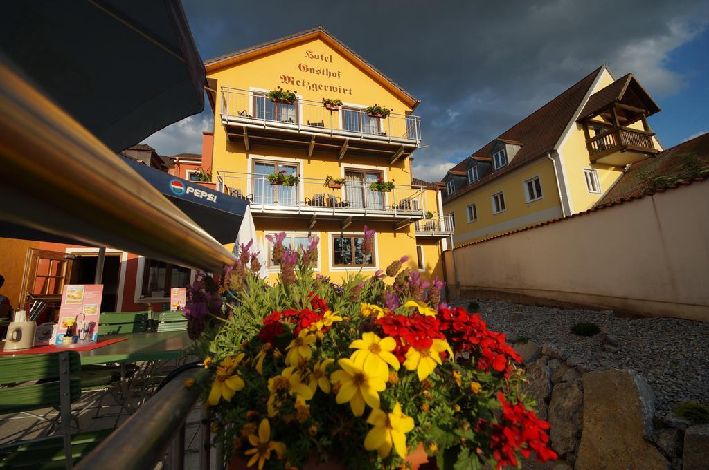 Gasthof Metzgerwirt Regenstauf Buitenkant foto